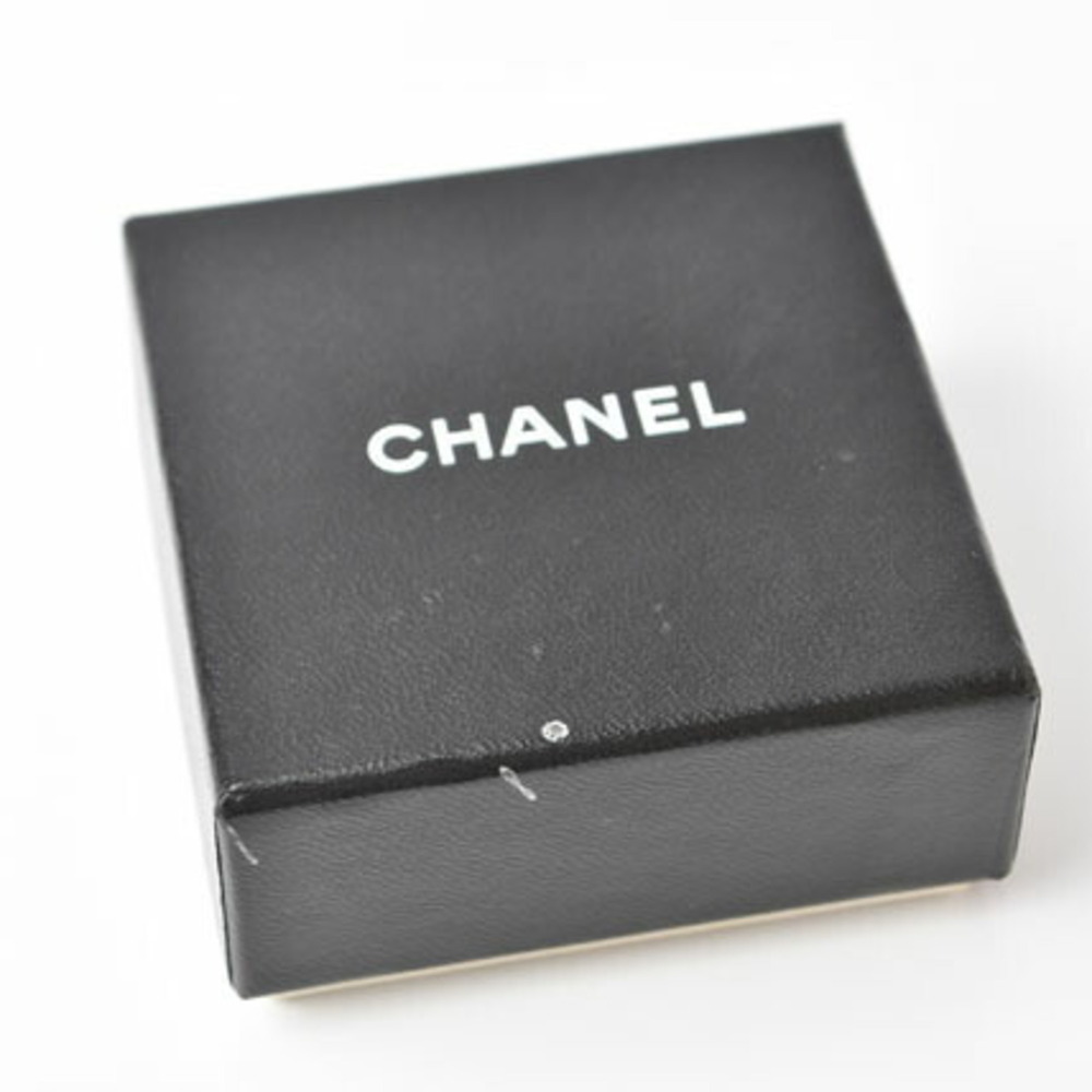 CHANEL Gold Logo Brooch - Picture 5 of 5